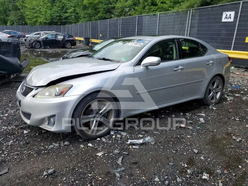 2011 Lexus IS фото