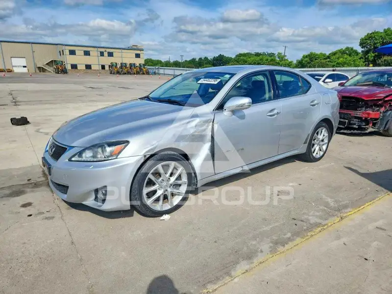 2011 Lexus IS фото