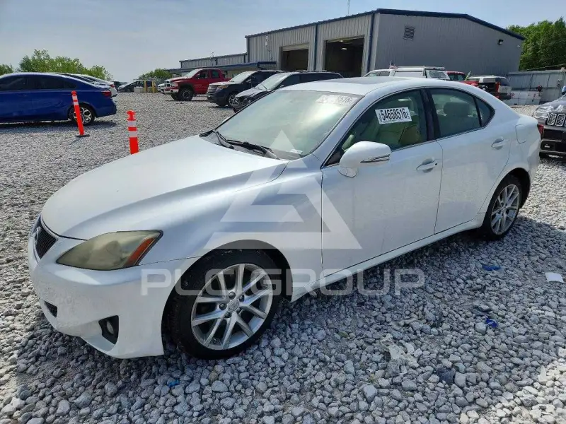 2011 Lexus IS photo
