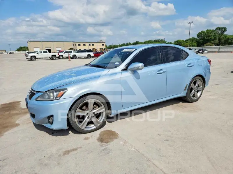2011 Lexus IS фото