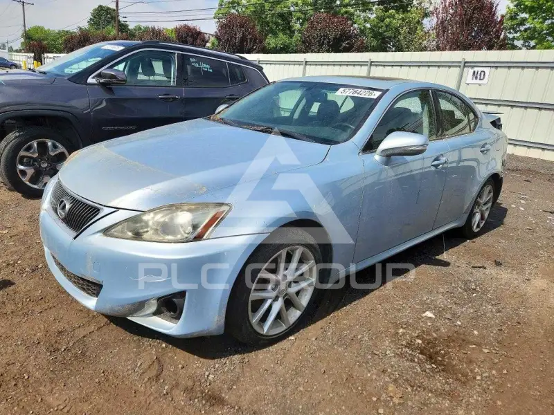 2011 Lexus IS фото
