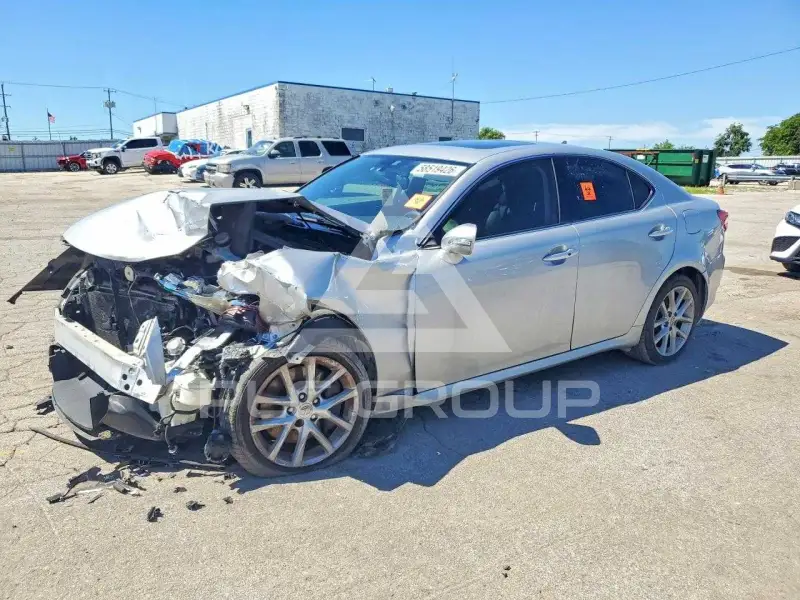 2011 Lexus IS фото