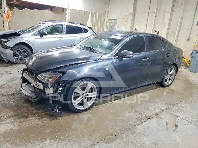 2011 Lexus IS фото