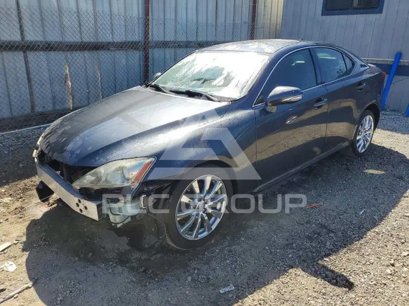 2011 Lexus IS фото