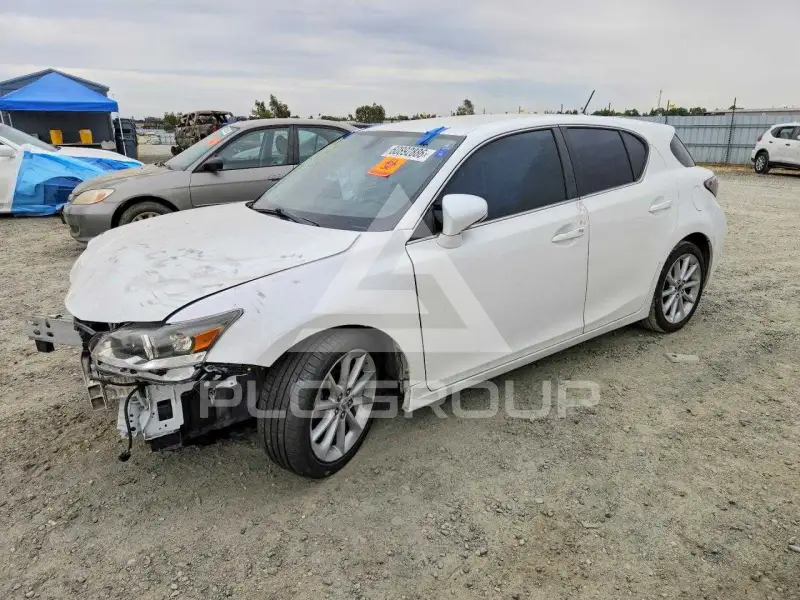 2011 Lexus CT200 photo