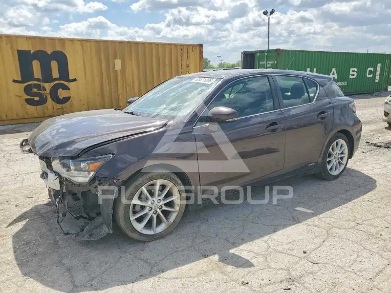 2011 Lexus CT200 photo