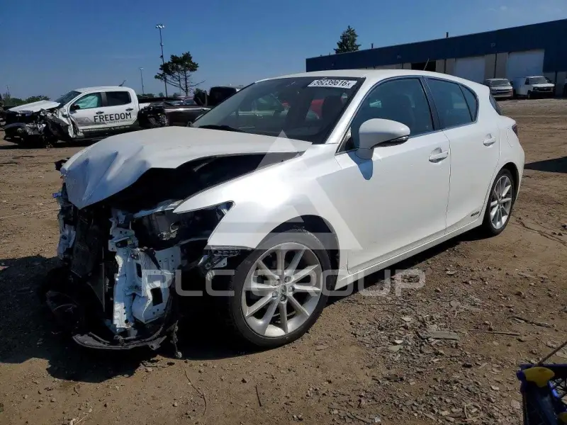 2011 Lexus CT200 photo