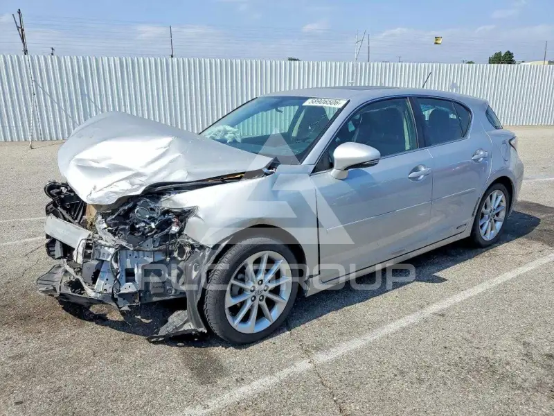 2011 Lexus CT200 photo