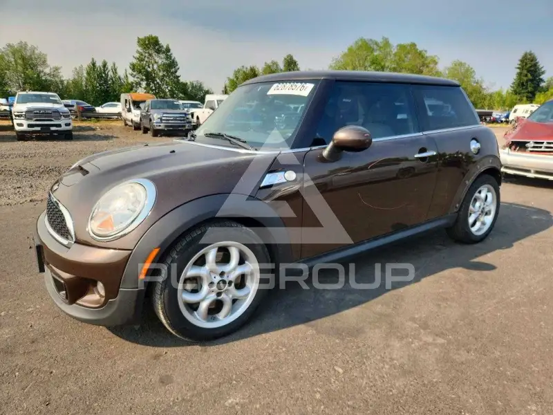 2011 Mini COOPER photo