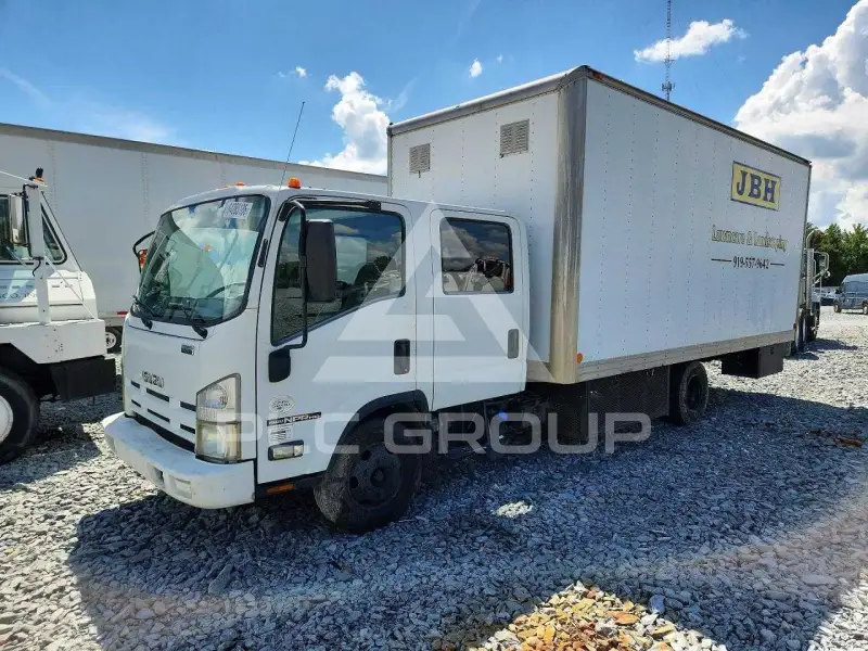 2011 Isuzu NPR фото