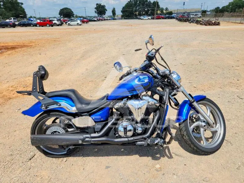 2011 Yamaha XVS1100 фото