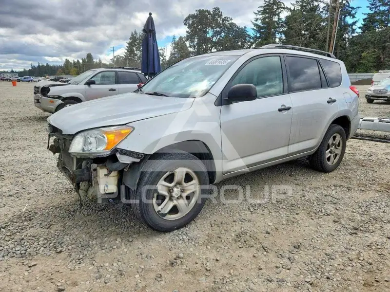 2011 Toyota RAV4 photo