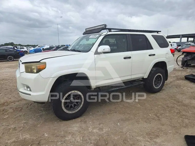 2011 Toyota 4 RUNNER фото