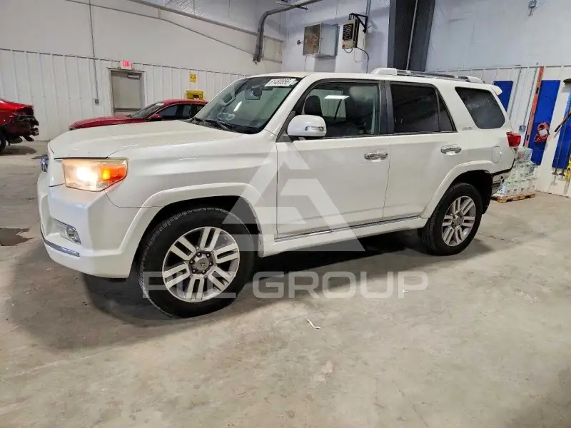 2011 Toyota 4 RUNNER фото