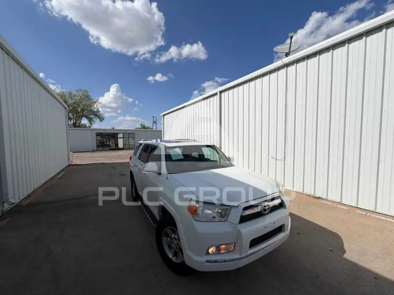 2011 Toyota 4 RUNNER photo