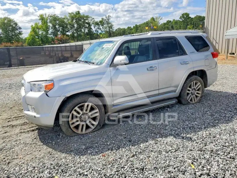 2011 Toyota 4 RUNNER photo
