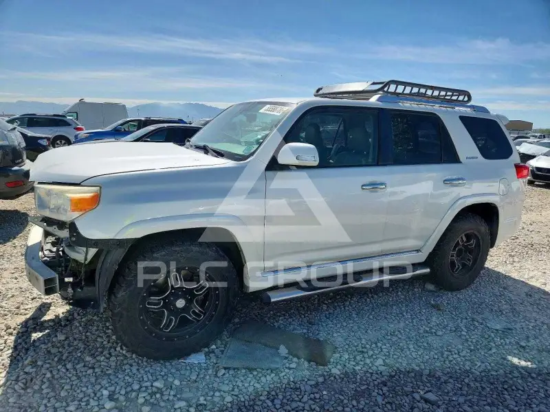 2011 Toyota 4 RUNNER photo