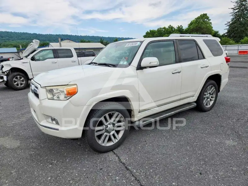 2011 Toyota 4 RUNNER photo