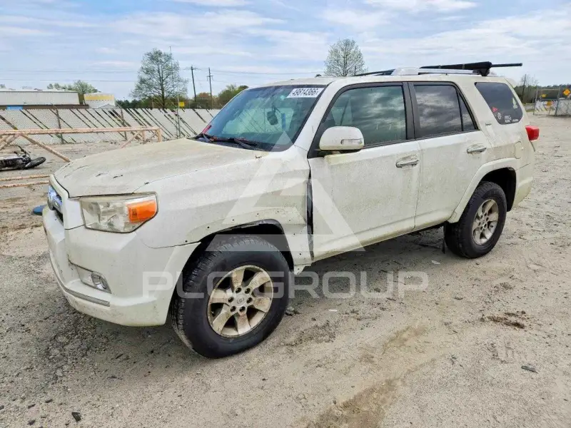 2011 Toyota 4 RUNNER photo
