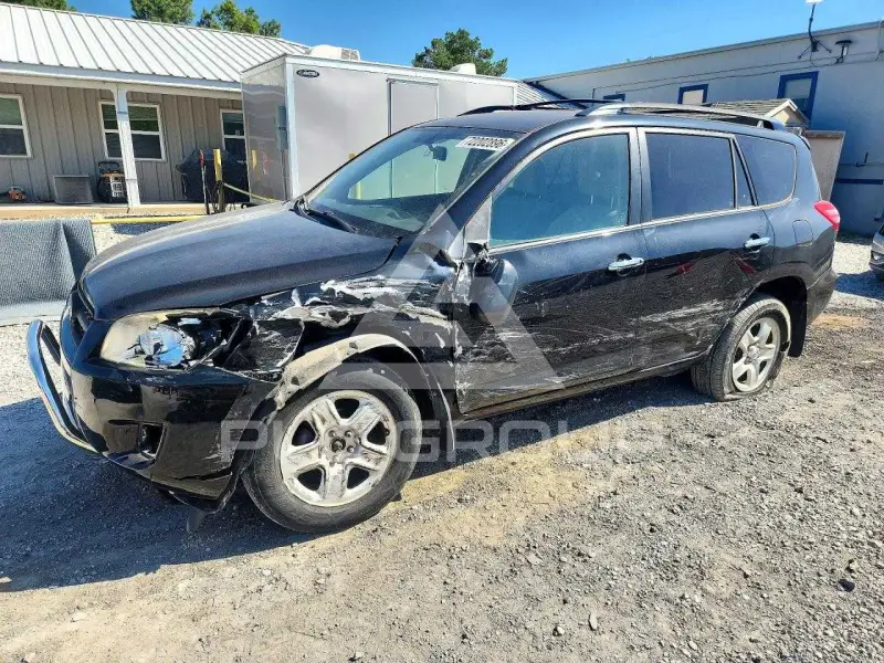2011 Toyota RAV4 photo