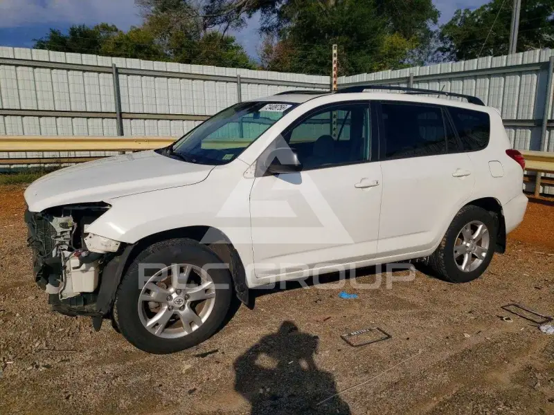 2011 Toyota RAV4 photo