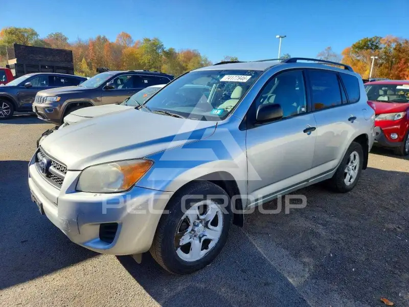 2011 Toyota RAV4 фото