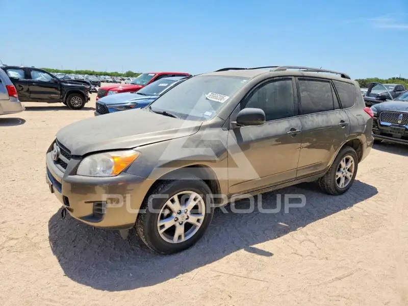 2011 Toyota RAV4 photo