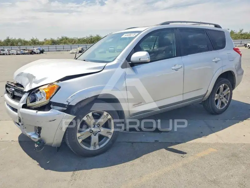 2011 Toyota RAV4 photo