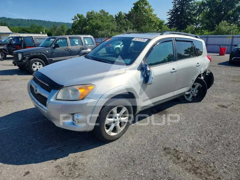 2011 Toyota RAV4 фото