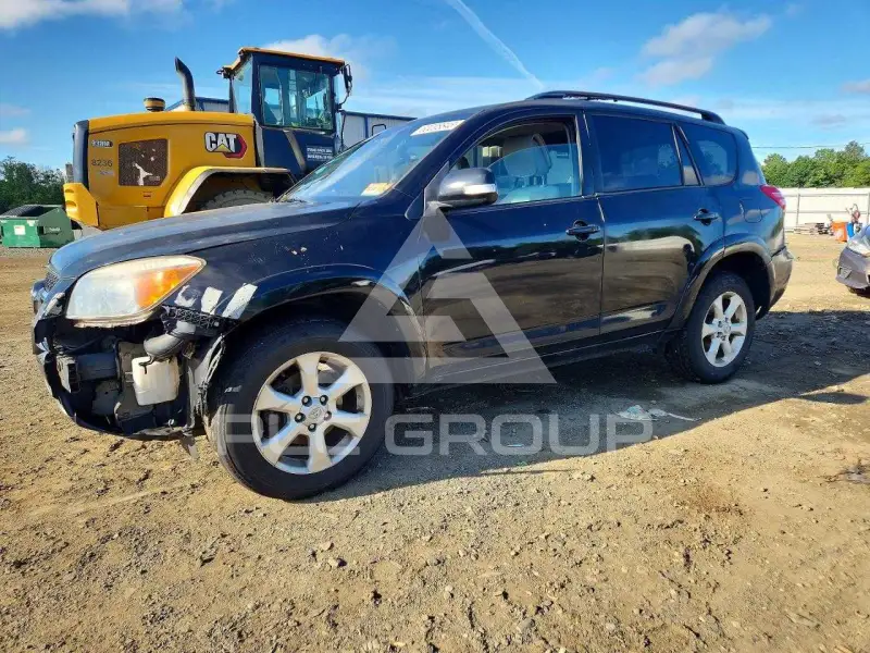 2011 Toyota RAV4 photo