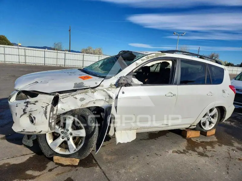 2011 Toyota RAV4 фото