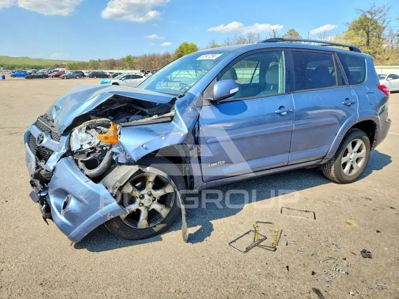 2011 Toyota RAV4 фото
