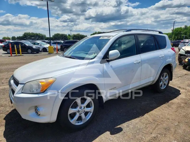 2011 Toyota RAV4 photo