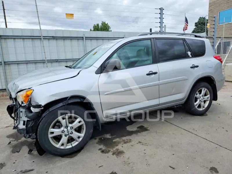 2011 Toyota RAV4 фото