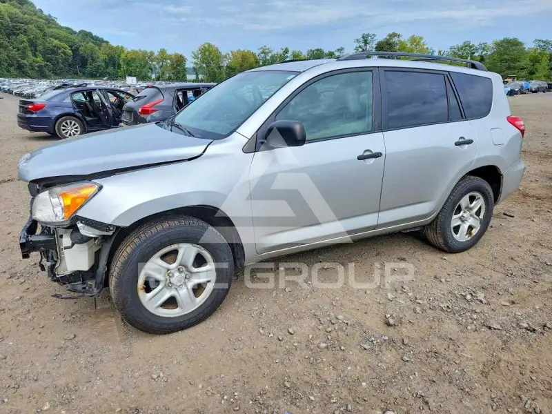 2011 Toyota RAV4 фото
