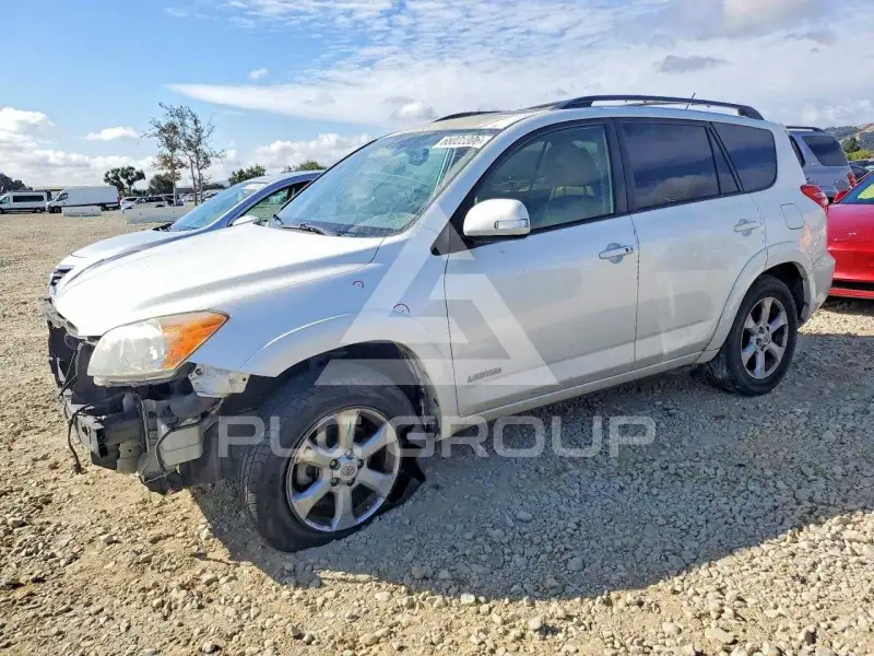 2011 Toyota RAV4 photo