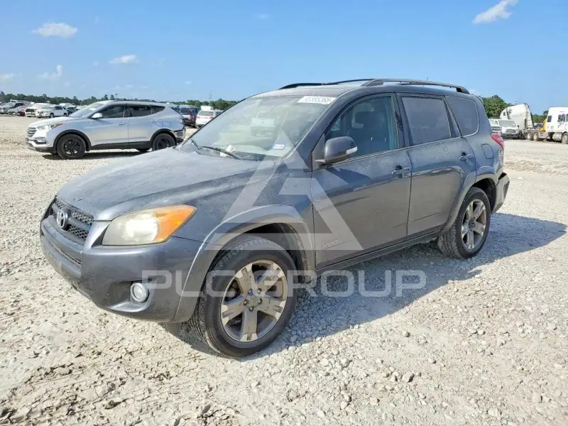 2011 Toyota RAV4 photo