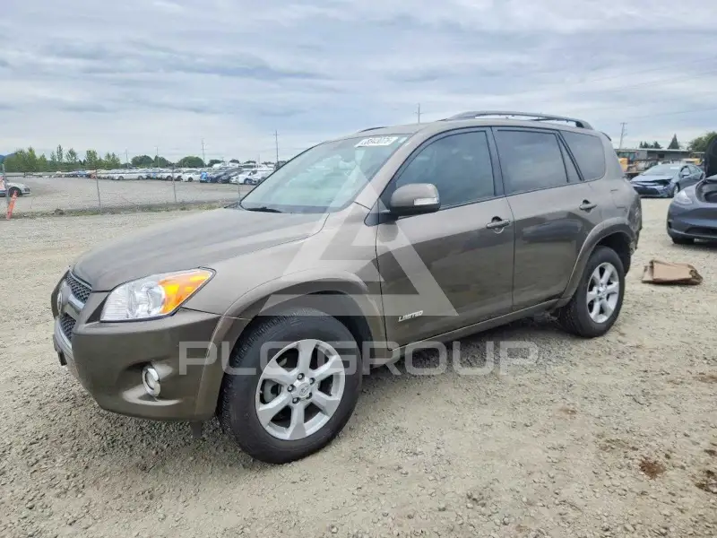 2011 Toyota RAV4 photo