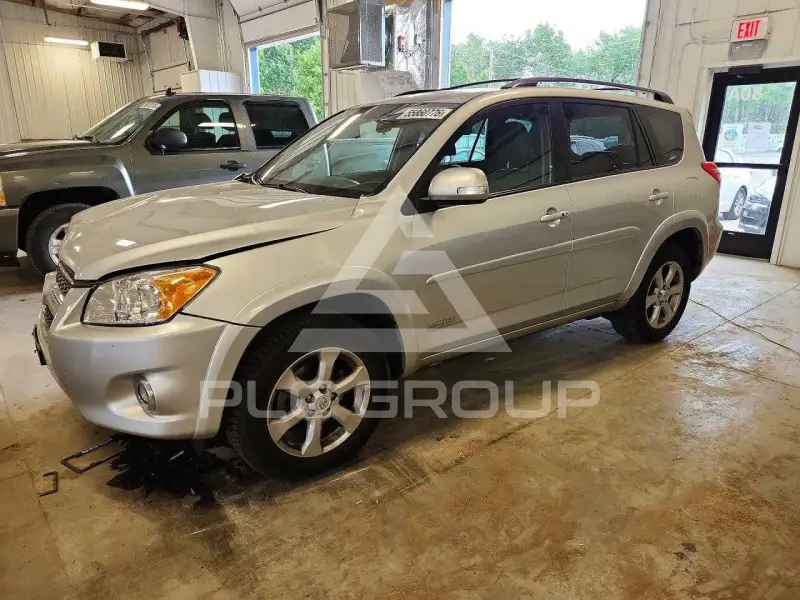 2011 Toyota RAV4 photo