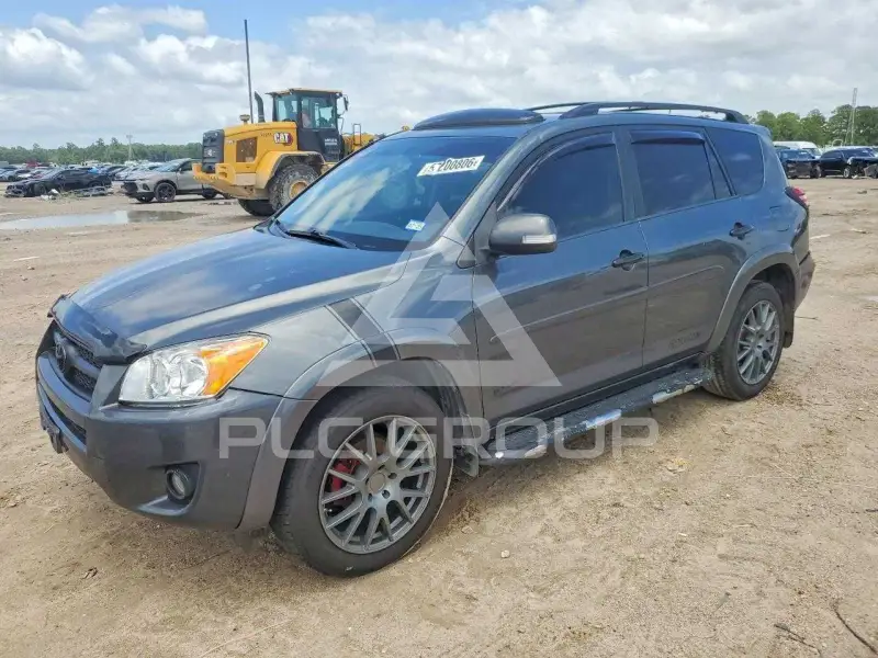 2011 Toyota RAV4 photo