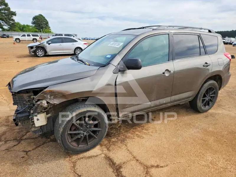 2011 Toyota RAV4 photo