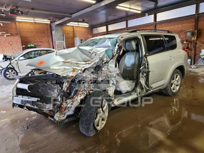 2011 Toyota RAV4 фото