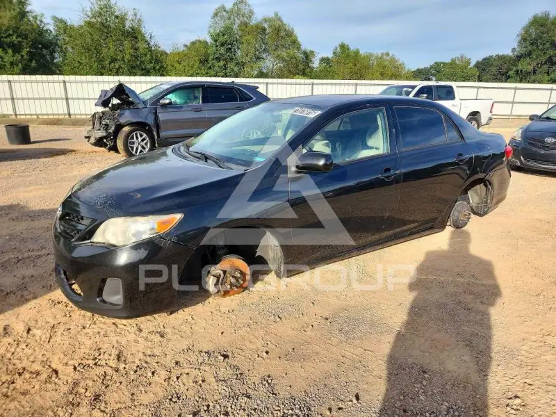2011 Toyota COROLLA фото