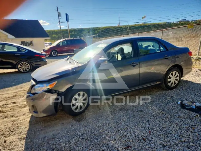 2011 Toyota COROLLA photo