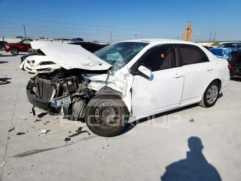 2011 Toyota COROLLA фото