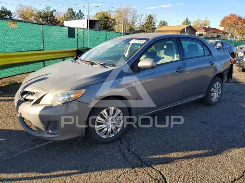 2011 Toyota COROLLA фото