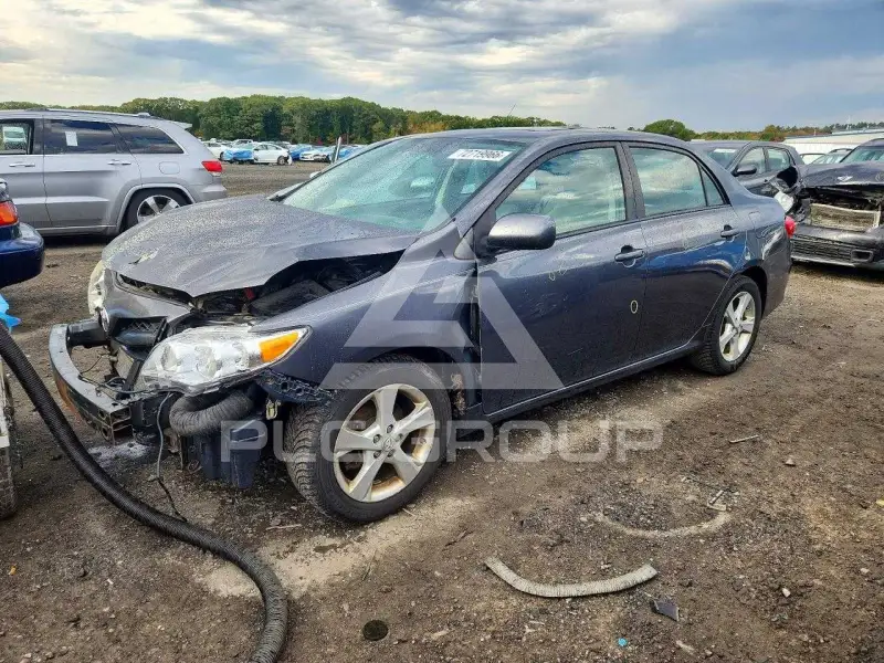 2011 Toyota COROLLA фото
