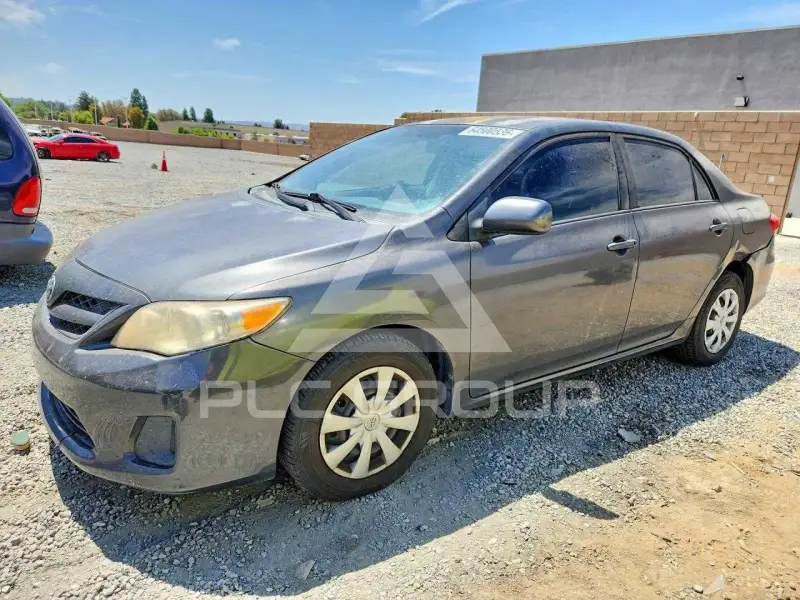 2011 Toyota COROLLA фото