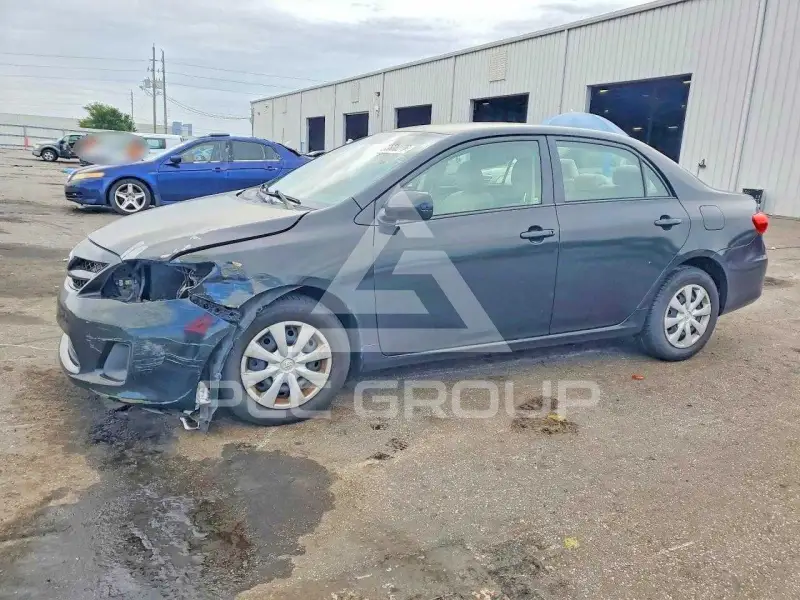 2011 Toyota COROLLA photo