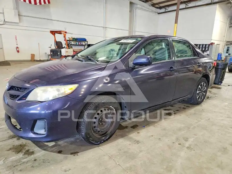 2011 Toyota COROLLA фото